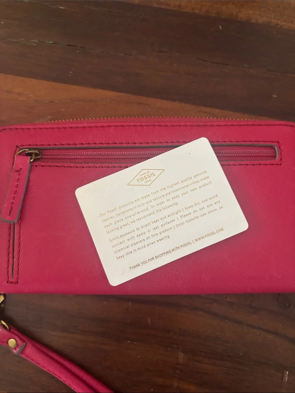Fossil bright pink